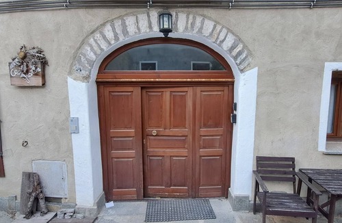 Soucheres-Basses Apartment | Finely renovated two-room apartment with typical stone vaults.