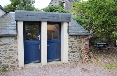 Planguenoual House | Fisherman's house in authentic hamlet by the sea.