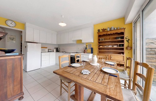 Carantec House | Fisherman’s House Facing the Sea with Ocean View and Direct Beach Access – Carantec, Baie de Morlaix