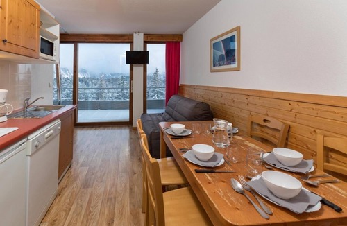 Chamrousse Apartment | Fitness, swimming pool, sauna, terrace, balcony, parking, tv, 32-42m², Chamrousse