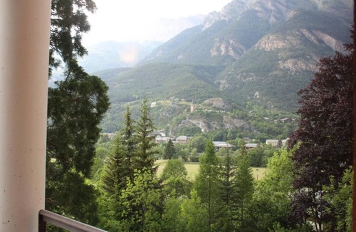 Jausiers Apartment | Floor -2, view valley, swimming pool, hammam, terrace, parking, tv, 50m², Pra Loup