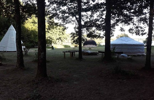 Eclaron-Braucourt-Sainte-Liviere Cabin | Wigwam les Étoiles Pour Toile de Fond