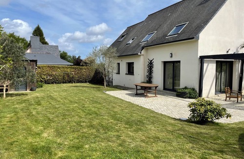Chateauneuf-d'Ille-et-Vilaine House | Large, comfortable house near Saint Malo and the Rance River