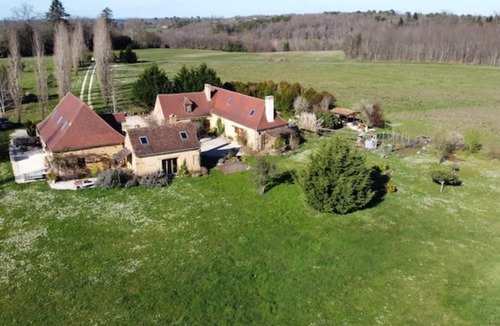 Rouffignac-Saint-Cernin-de-Reilhac House | Gîte Basile 3 2p, spa Privé, Périgord Noir