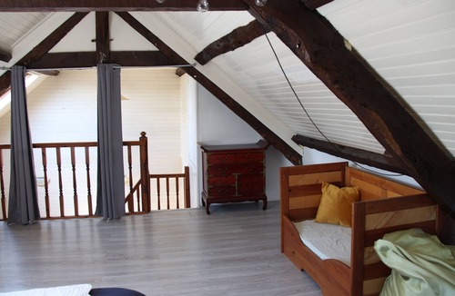 Saint-Malo-des-Trois-Fontaines House | Family home in the country