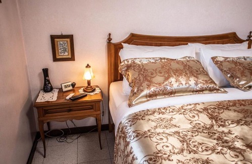 Rivoli Apartment | Frank & Giuly House