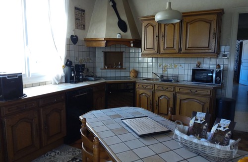 Sainte-Marie-de-Chignac House | Friendly family home in a region of 1000 castles