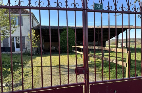Tadousse-Ussau House | Gîte Équestre Cosy, au Calme, Pour des Vacances Nature