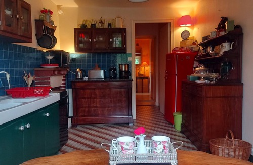 Mohon Cottage | Gîte* 13 beds, sleeps 20, Jacuzzi, Swimming pool, Billiards, Games tent, Park *.