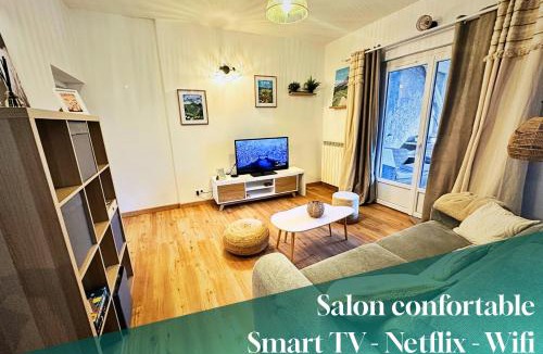 Izeste Apartment | Gîte 3 étoiles, "le Zoum", 6 pers, Izeste, Vallée d'Ossau