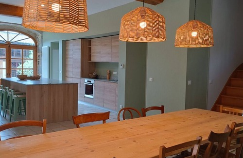 Sevignacq-Meyracq House | Gîte 4 en Vallée D'ossau, Avec Piscine et Parc Arboré. Idéal Pour les Familles