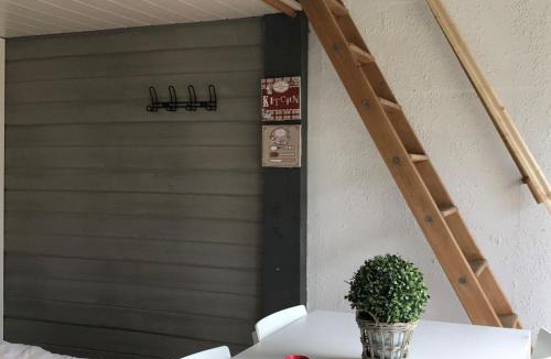 La Douze Other | Gîte avec terrasse à La Douze, idéal pour 5 personnes - API-1-52-1079