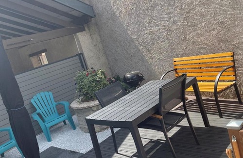 Domptail-en-l'Air House | Gîte chaleureux avec terrasse près de Nancy, parking privé, à proximité de festivals et nature - FR-1-584-9