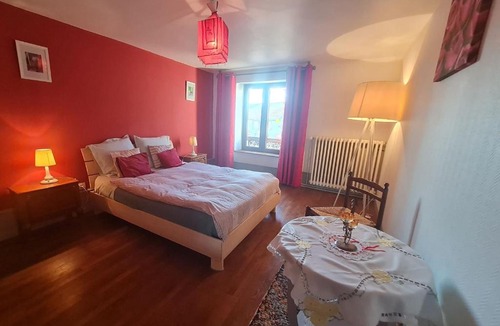 Reherrey House | Gîte confortable avec terrasse et jardin, près de Baccarat, idéal pour nature et détente - FR-1-584-51