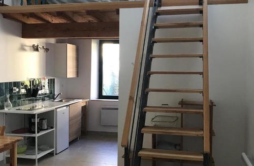 Lezignan House | Gîte dans un petit village pyrénéen