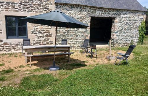 Saint-Clet House | Gîte de charme à la campagne à 15 km de la mer