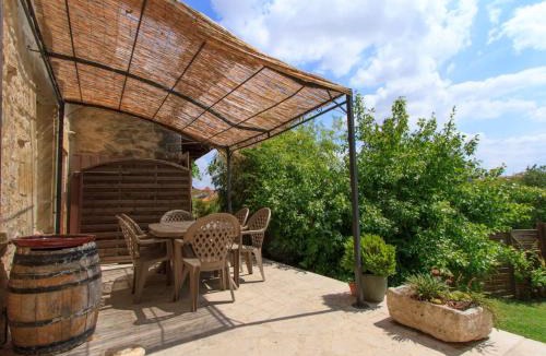 Seigneulles House | Gîte de charme à Seigneulles, 3 chambres, terrasse et jardin, entre Verdun et Bar-le-Duc - FR-1-585-33