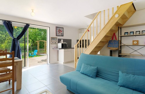 Merdrignac House | Gîte de l'hivet - "L'Hortensia" with Private Terrace