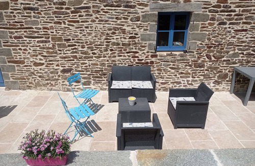 La Boussac House | Gîte de la Blanche Hermine * 8 persons near Mont St Michel and St Malo