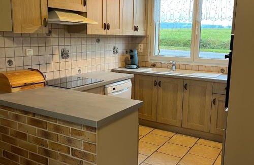 Fontenoy-le-Chateau House | Gîte de plain-pied avec terrasse, proche port et station thermale, idéal pour familles - FR-1-589-24