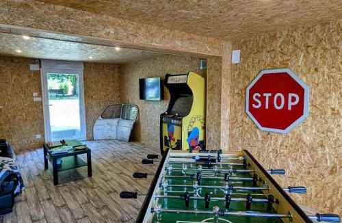 Vignot House | Gîte familial au calme de Vignot - 3 chambres confortables - FR-1-585-181