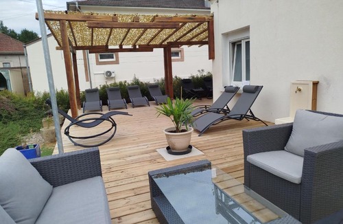 Celles-sur-Plaine House | Gîte "fils de laine" Piscine chauffée interieure et Sauna ouverts toute l'année