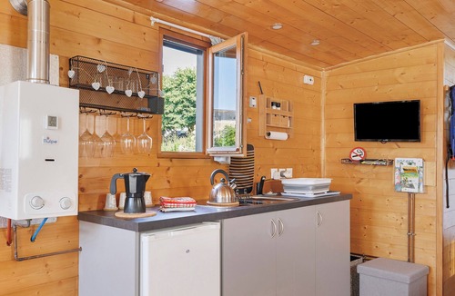 Cheffes Boat Rental | Gîte for 2 People on Laïta Boat