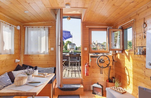 Cheffes Boat Rental | Gîte for 2 People on Laïta Boat