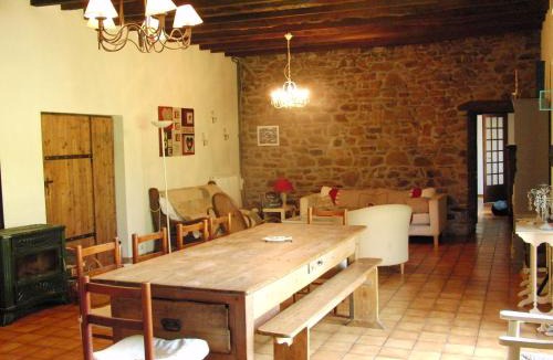 Goudelin House | Gîte longère de charme en Bretagne dans un écrin de verdure - Ty Baradouze