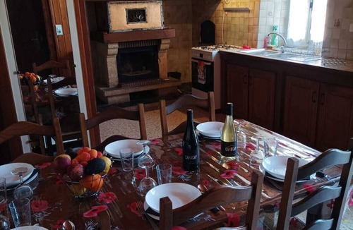 Asson House | Gîte Nouguè de bach, a small 2-star Béarnaise house