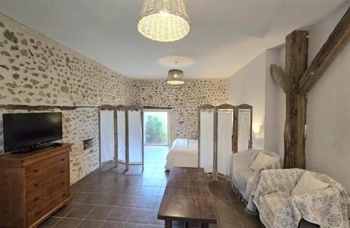La Douze Apartment | Gîte paisible avec jardin privé et animaux acceptés - FR-1-616-513