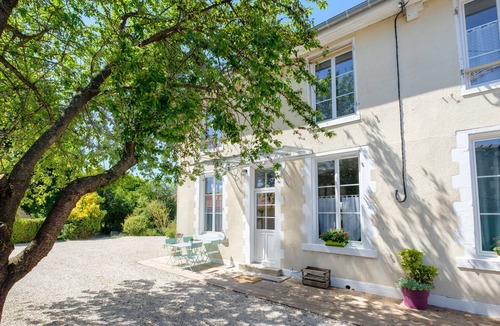 Loisy-sur-Marne House | Gîte* RDV AU 80 - Swimming pool & Spa - 15 people - Revers de Vignat
