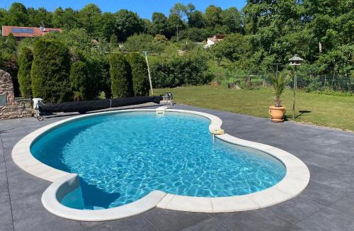 Bocquegney House | Gîte spacieux avec piscine et terrasse en village - FR-1-589-637
