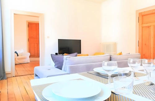 Sarrebourg Apartment | Gîte "Street'Art" - Center Parc 20 Minutes Away
