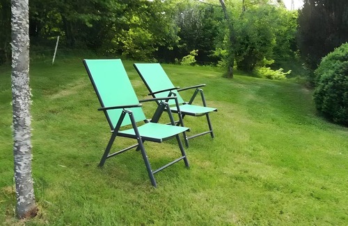 Taintrux Cottage | Gîte “Terrasse”: Mountain View, Private Terrace & Wi-Fi
