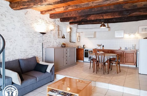 Saint-Martin-Labouval House | Gîtes de France® - Le Clos des Muriers