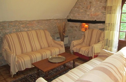 Marcilhac-sur-Cele House | Gîtes de France® - gite de la grange