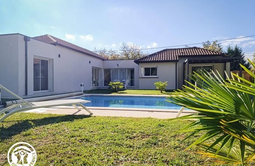 Prayssac House | Gîtes de France® - La Mariposa