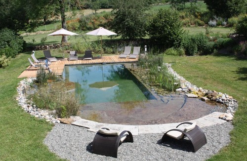 Frontenac House | Gîtes de France® - Le Hameau du Quercy - Water flowers