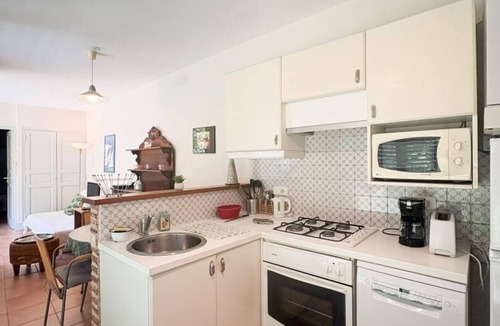 Cahors Old Town Apartment | Gîtes de France® - The Cahorsin garden