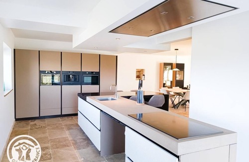 Laval House | Gîtes de France® - Villa Dolce Vita