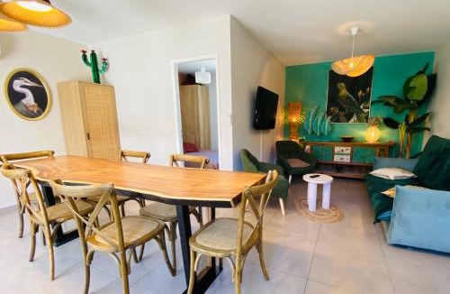 Beaucaire House | Gîtes Le Mas Guiraud