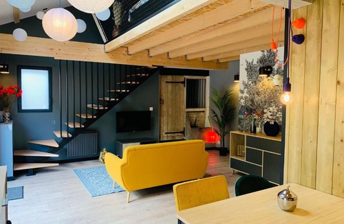 Val-de-Vesle Apartment | Gîtes Sérénaé avec vue sur rivière