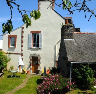 Etables-sur-Mer House | Gai Séjour