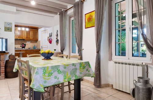 Lezignan House | Gite 1 - Chez Balum, 3 km from Lourdes, Hautes-Pyrénées