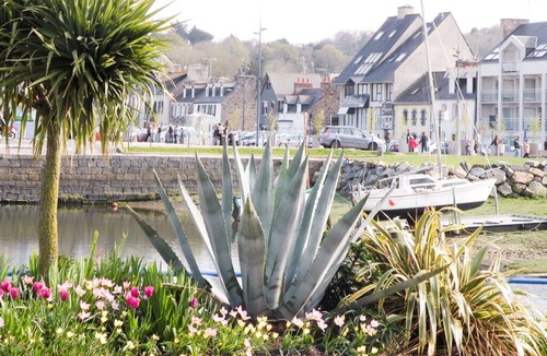 Plerin House | Gite, 10 minutes plage des Rosaires, 2 persons