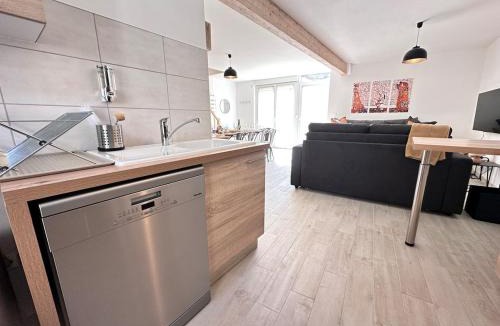 Bourgogne-Fresne Apartment | Gite 10 personnes avec jacuzzi à 10 min de Reims