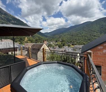 Boutx House | GITE 15 Places avec Jacuzzi à BOUTX LE MOURTIS