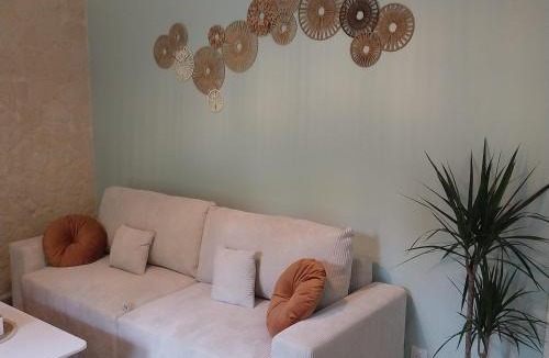 Poigny Apartment | Gite "C" dans une ancienne corps de ferme C