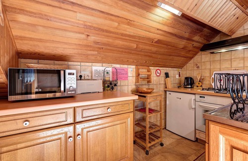 Gedre House | Gite Campbieil - Gavarnie-Gèdre: Panoramic Mountain Apartment